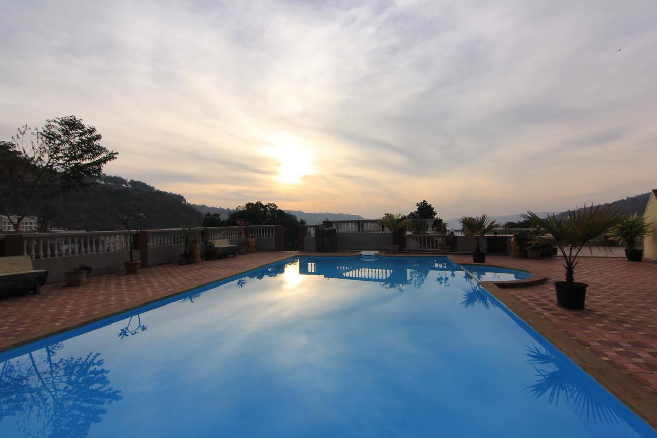 Hotel Mount View Executive à Panchgani Extérieur photo